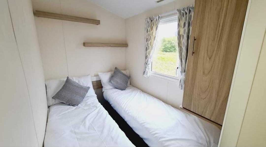 Tunstall View Caravan Holidays At Sand Le Mere Esterno foto